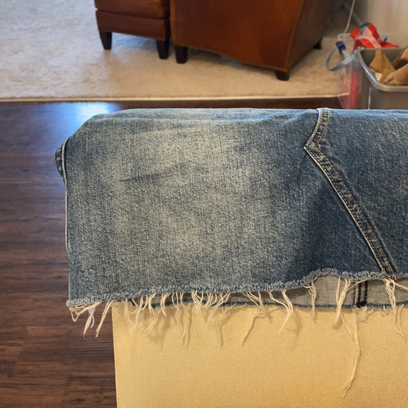 Abercrombie Denim Skirt Size W28 - Picture 3 of 4